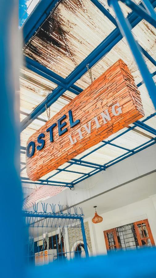 Hostel OsteL By OstiC Bandung Exterior foto